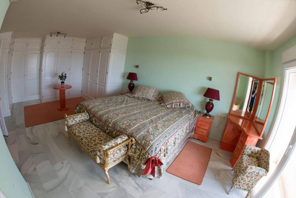 Penthouse With Private Pool, Hot Tub Jacuzzi With Sea Views And Chill-Out Zone, Close To The Sea Marbella Exteriör bild