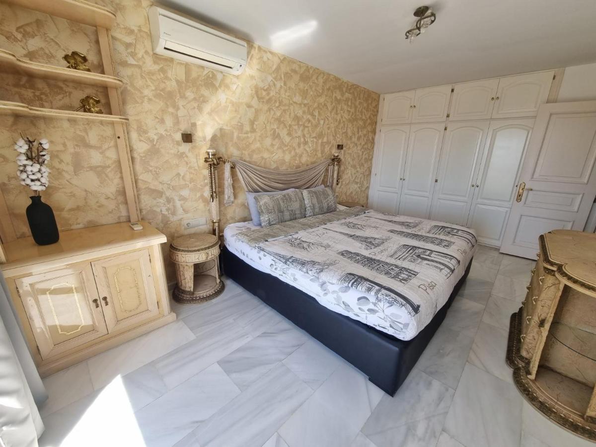Penthouse With Private Pool, Hot Tub Jacuzzi With Sea Views And Chill-Out Zone, Close To The Sea Marbella Exteriör bild